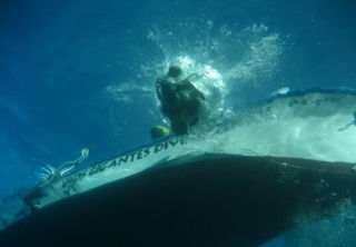 Barco para excursion submarina